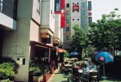 Ibis Paris Bastille Opera Hotel