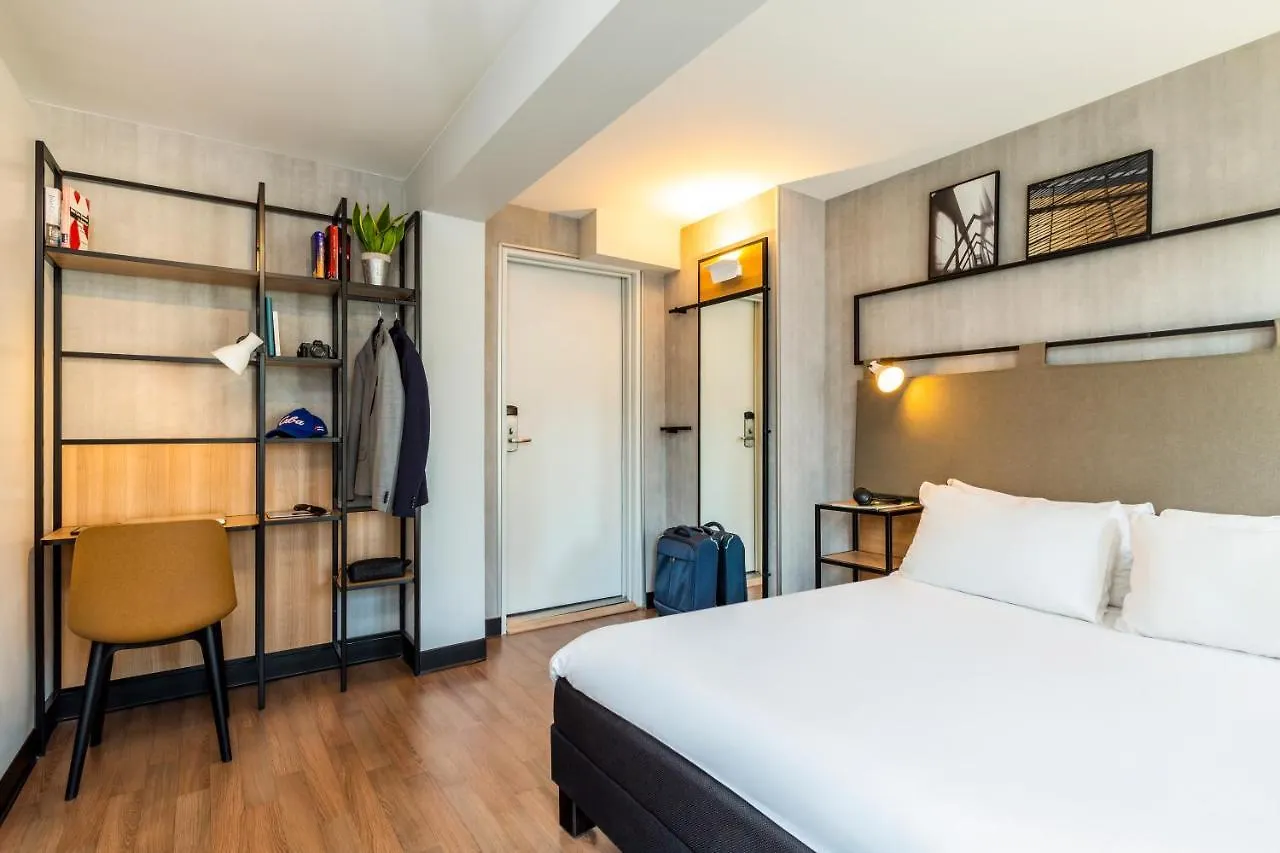 Ibis Paris Bastille Opera 3*,